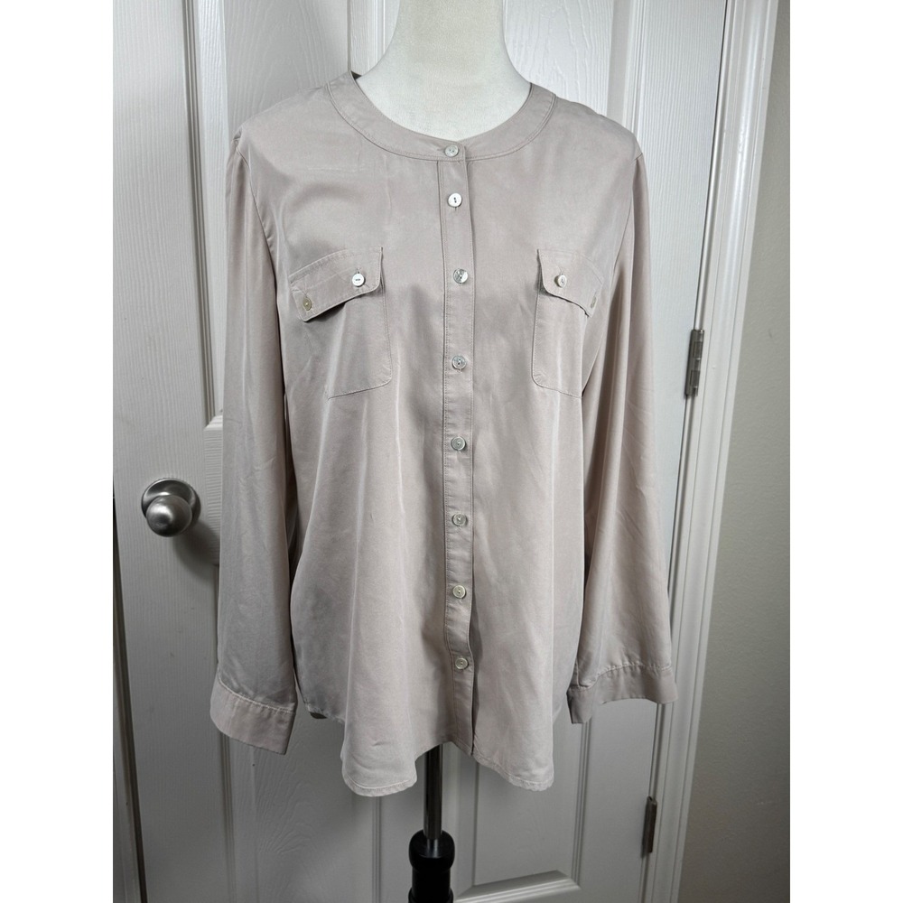 Chico's Women's Size 2 (L) Button Down Tunic Blouse Roll Tab Long Sleeve Beige - Picture 1 of 11